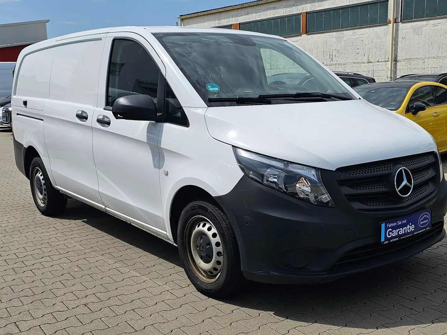 Mercedes-Benz Vito 116CDI RWD lang Nav*Kamera*Klima Weiß - 1