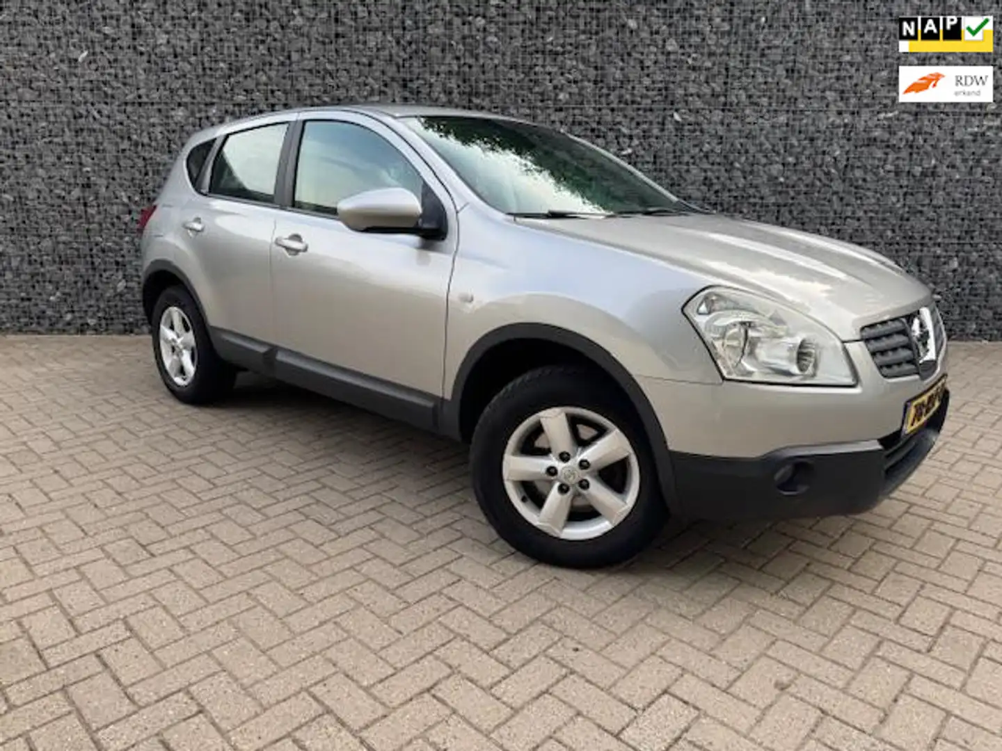 Nissan Qashqai 1.6 Acenta Gris - 1