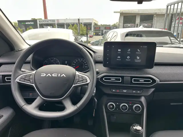 Dacia Sandero view 20
