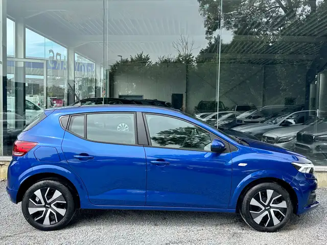 Dacia Sandero view 4