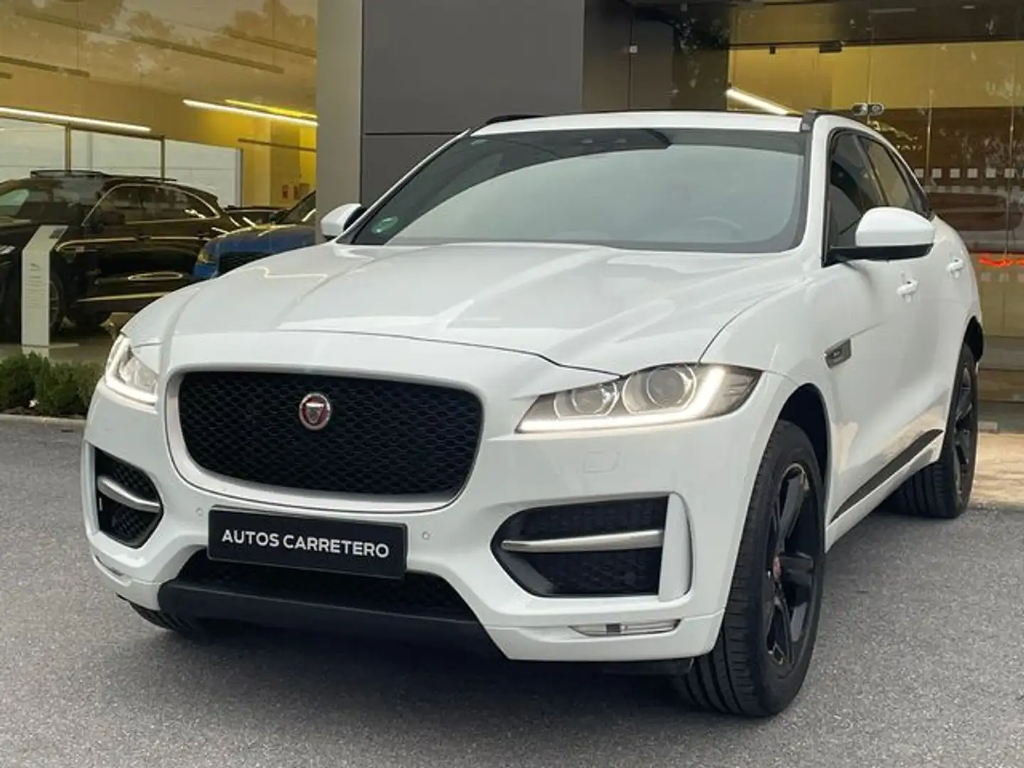 Jaguar F-Pace 2.0i4D R-Sport Aut. AWD 180 Blanco - 1