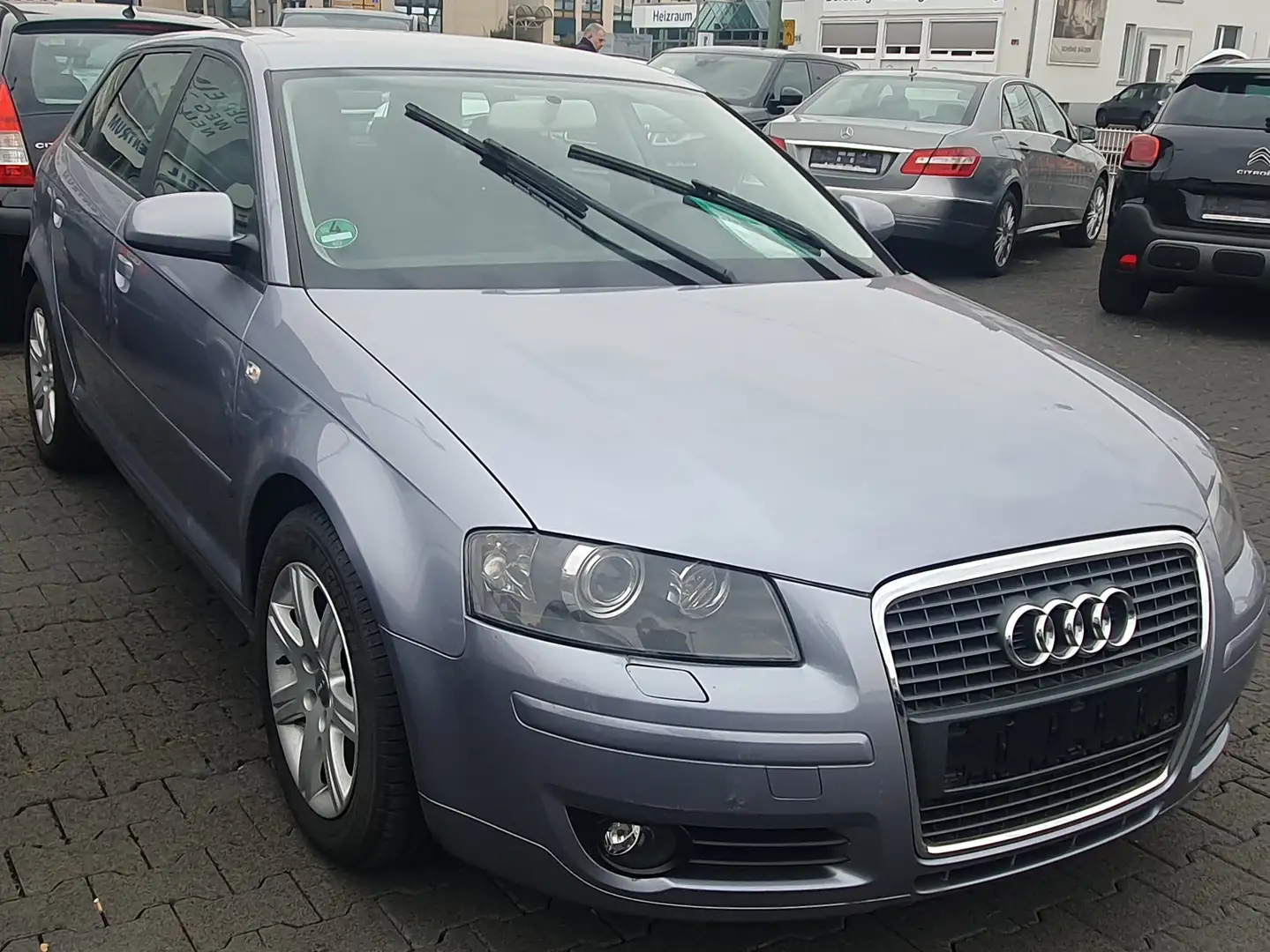 Audi A3 2.0 TDI Ambition Grau - 1