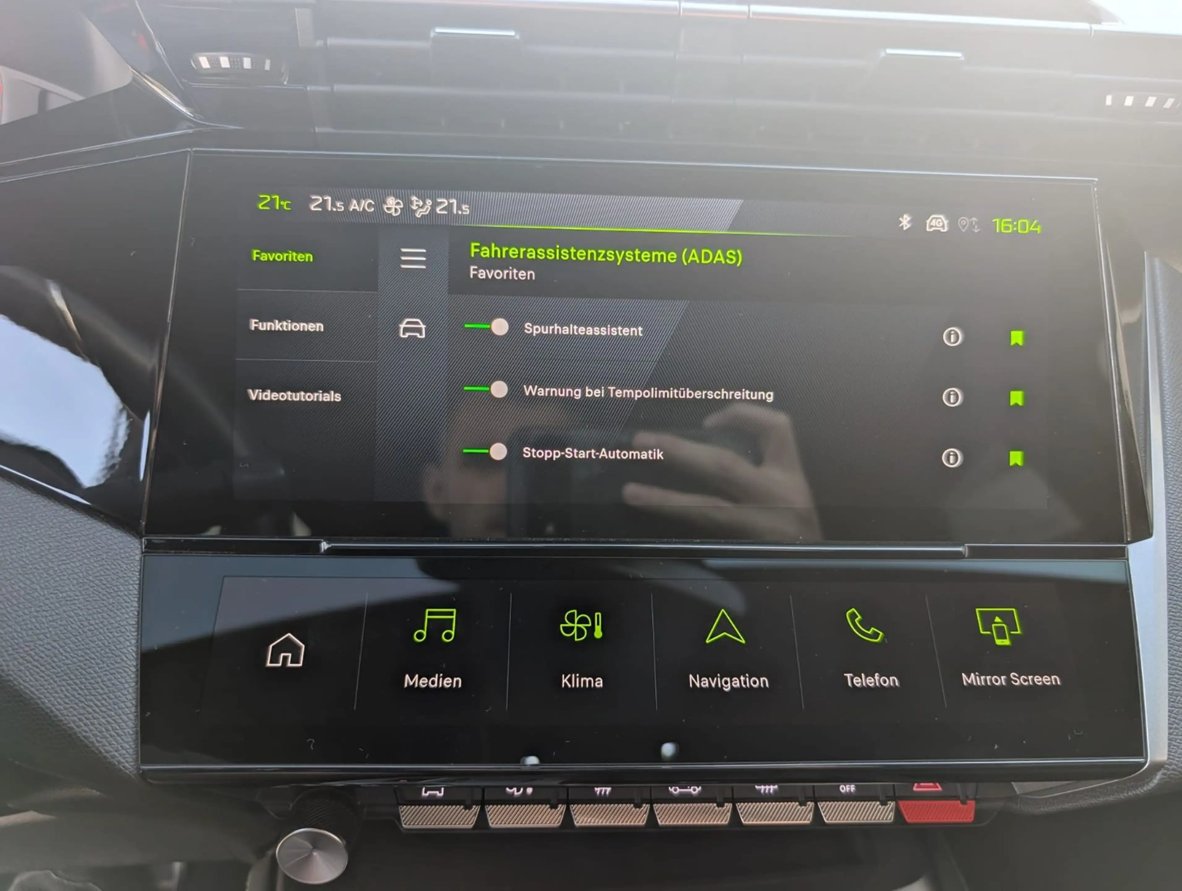 Peugeot 308 SW GT HDI 130 EAT8 MATRIX KAMERA M+S REIFEN — photo 6