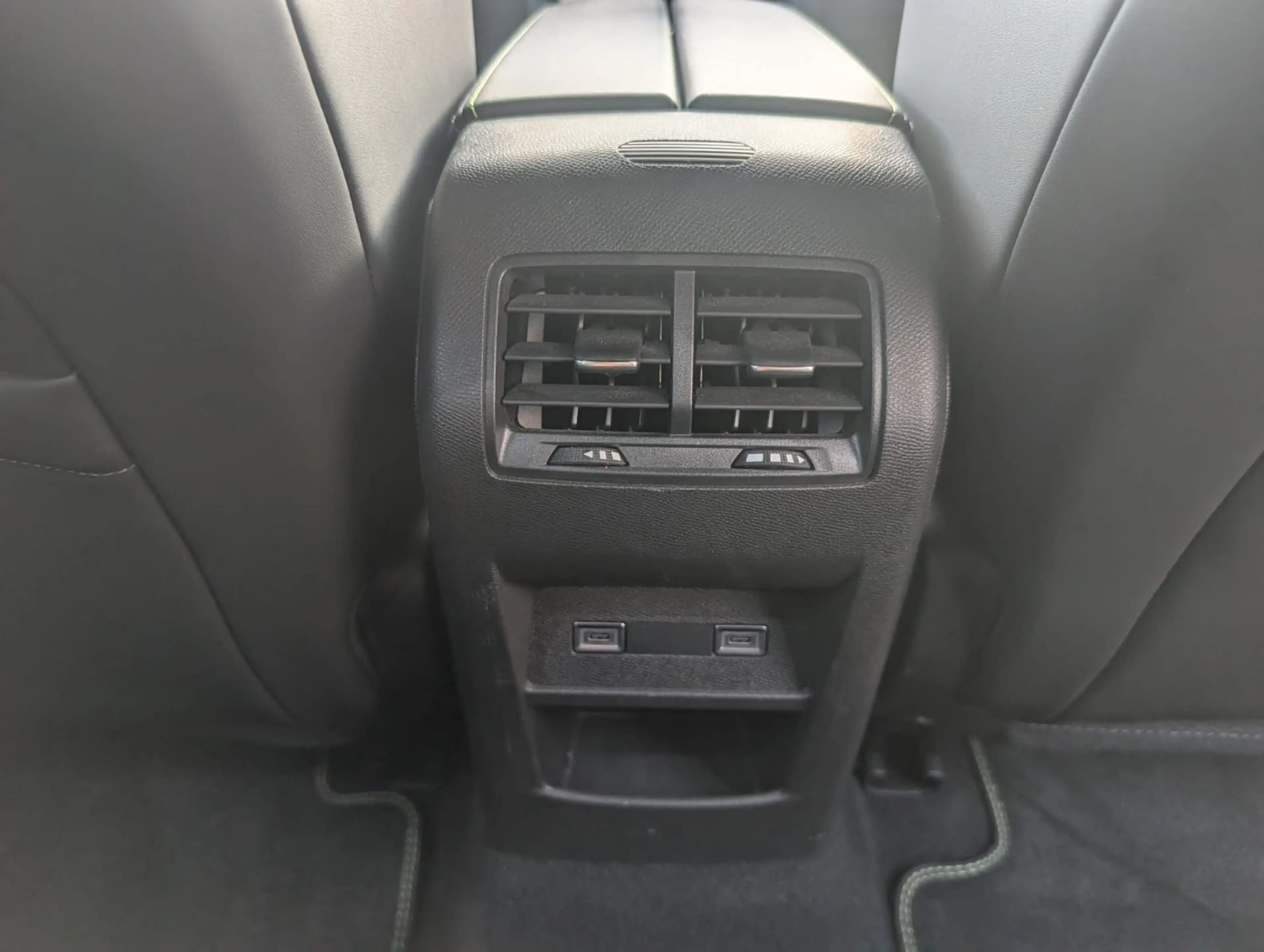 Peugeot 308 SW GT HDI 130 EAT8 MATRIX KAMERA M+S REIFEN — photo 8
