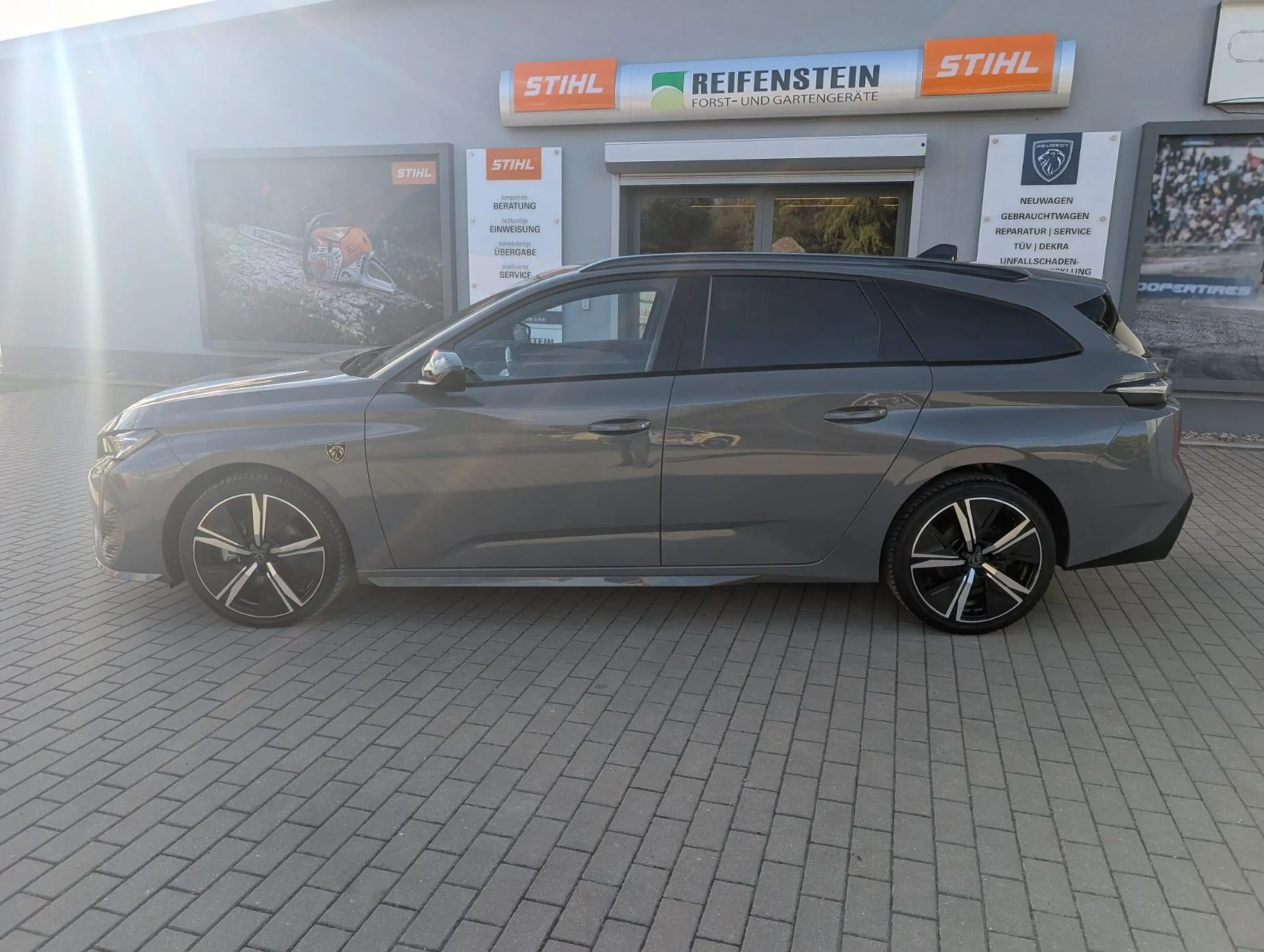 Peugeot 308 SW GT HDI 130 EAT8 MATRIX KAMERA M+S REIFEN