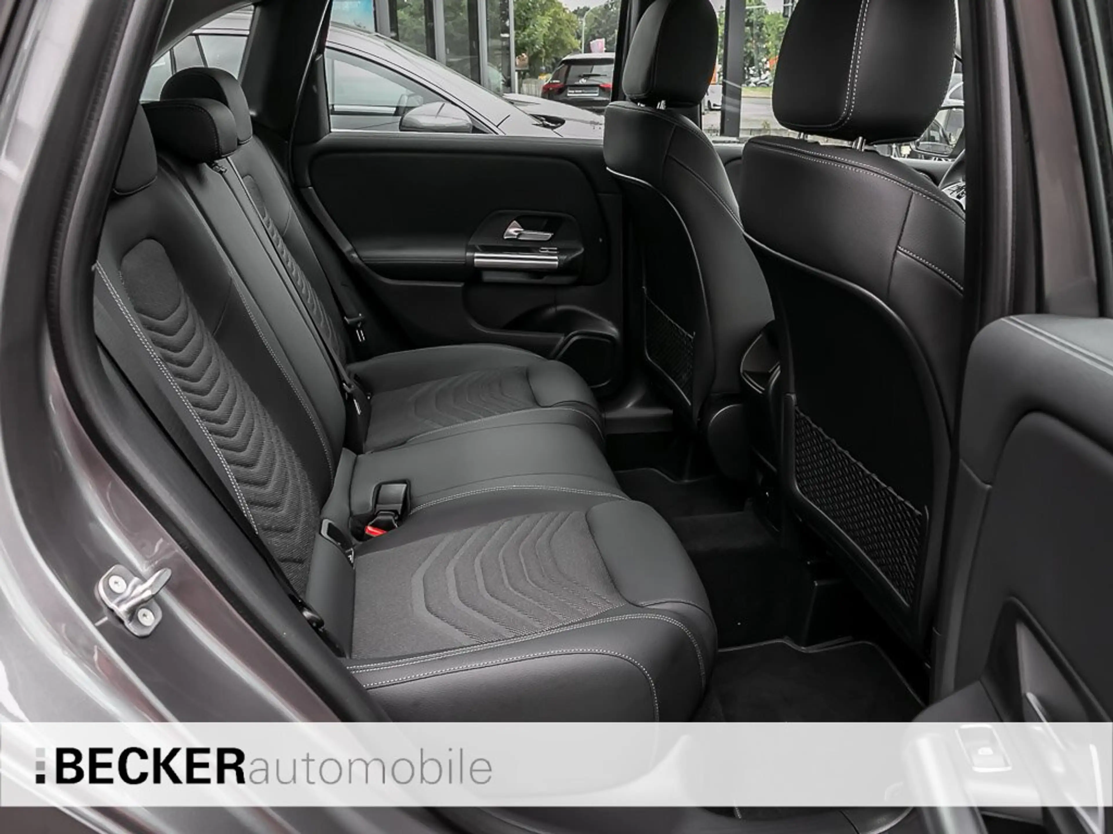 Mercedes-Benz B 180 B 180 PROGRESSIVE WINTERPAKET LED HP MBUX KAMERA — photo 7
