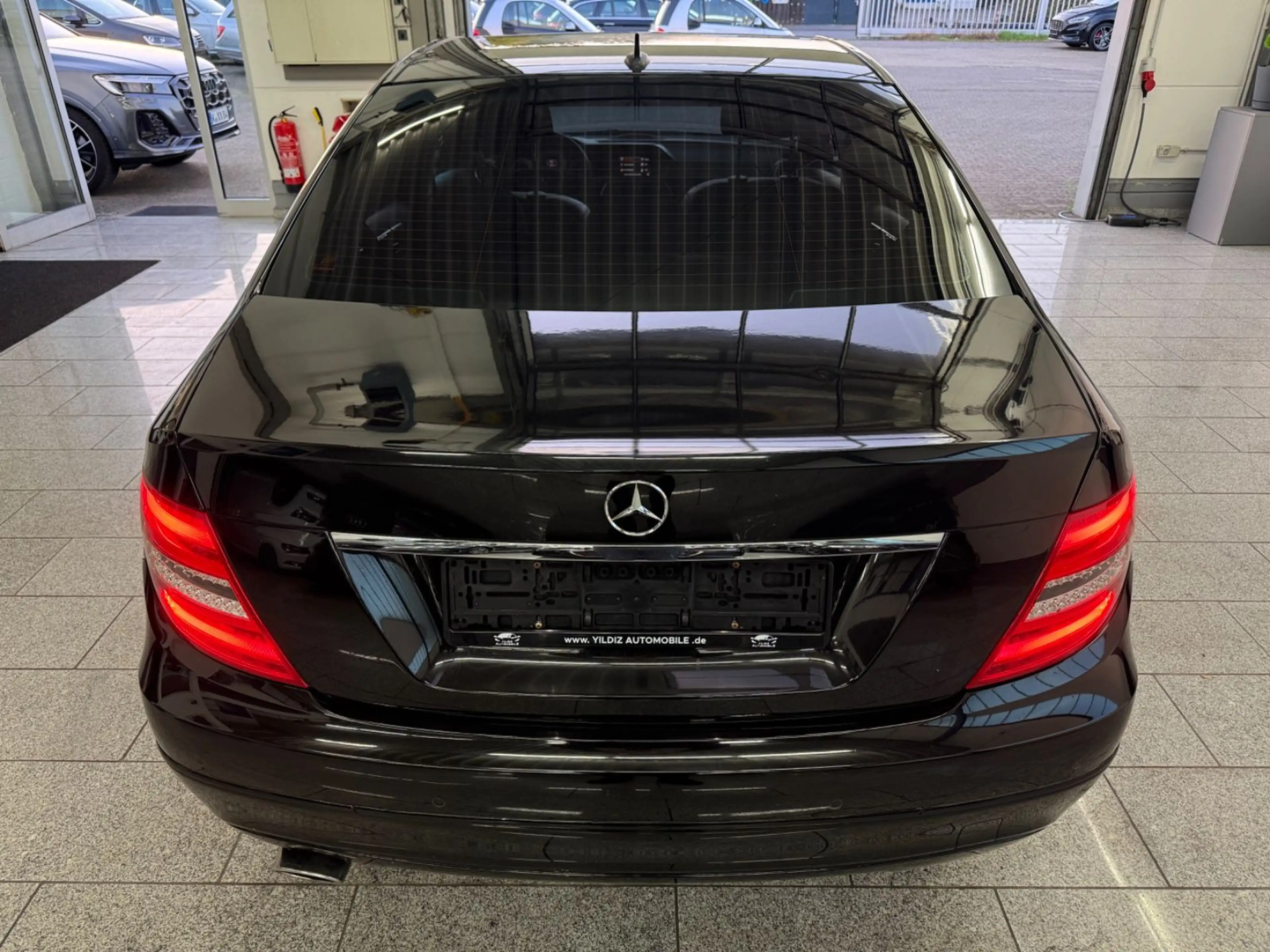 Mercedes-Benz C 220 CDI*AUTO*BI-XN*TMP*NAV*SHZ*MMRY*LED*STDHZG — photo 8