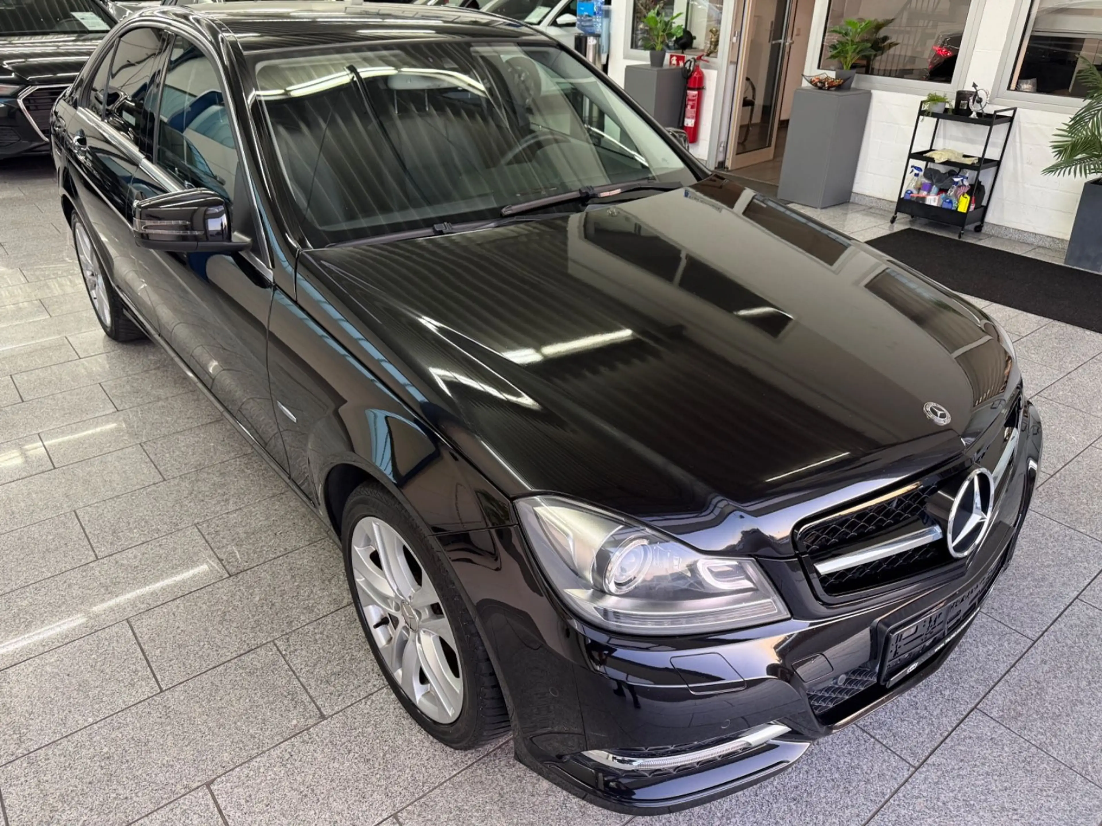 Mercedes-Benz C 220 CDI*AUTO*BI-XN*TMP*NAV*SHZ*MMRY*LED*STDHZG — photo 5