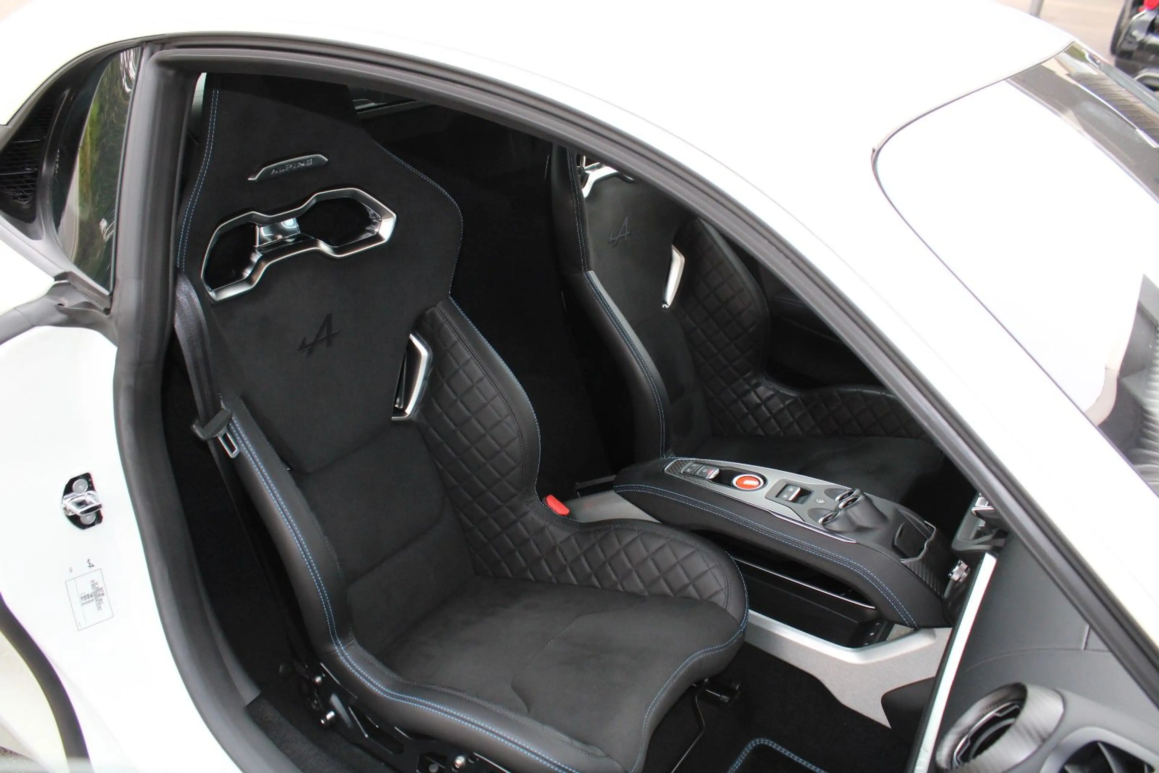 Alpine A110 Première Édition*1.Hd.*Unfallfrei* — photo 15