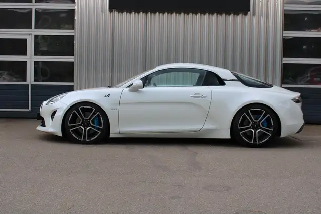 Alpine A110