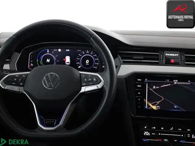 Volkswagen Passat view 15