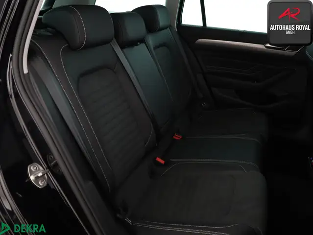 Volkswagen Passat view 12