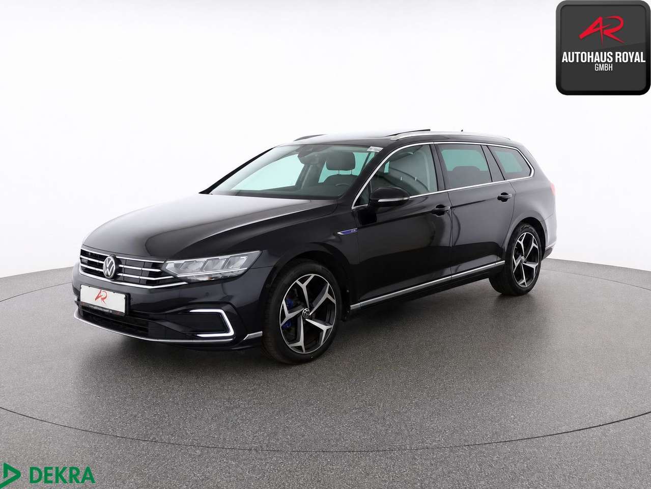 Volkswagen Passat 2022 — Variant  1.4 GTE PANO,KEYLESS,ACC,KAMERA