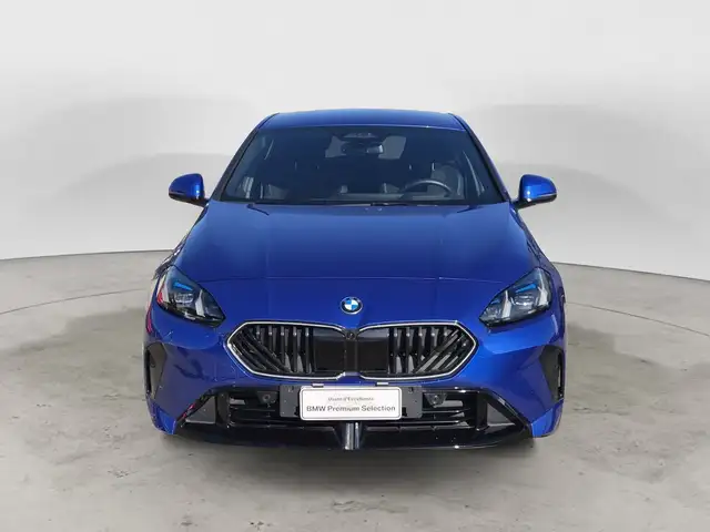 BMW 1 Series view 2