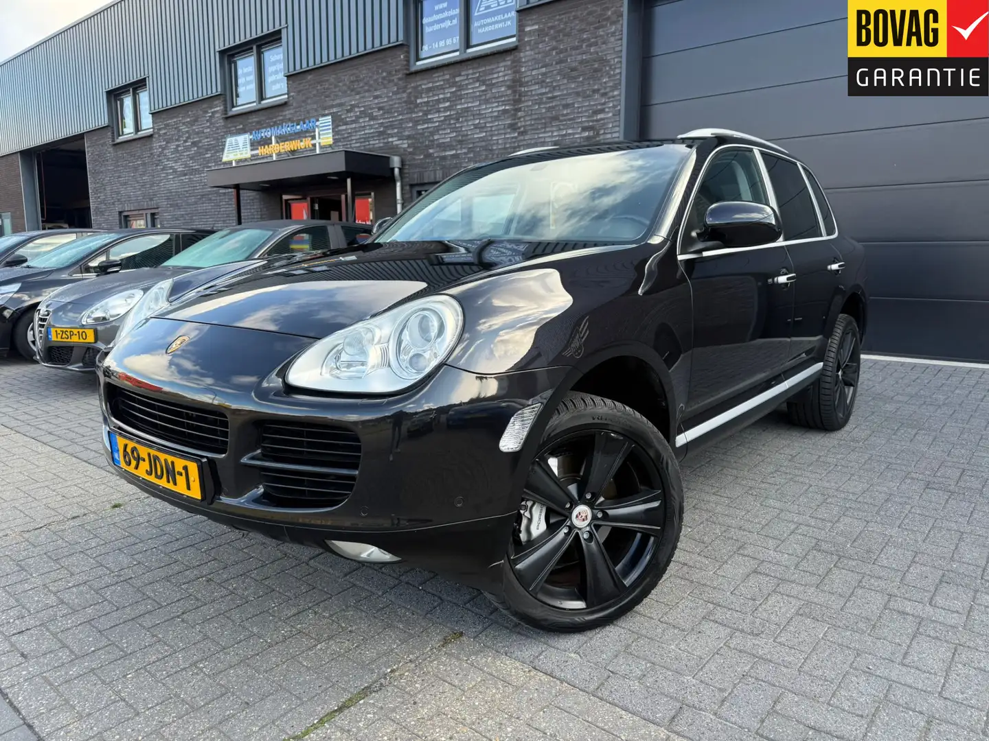Porsche Cayenne 4.5 S | YOUNGTIMER | NIEUWE APK | LEDER | SCHUIFDA Zwart - 1