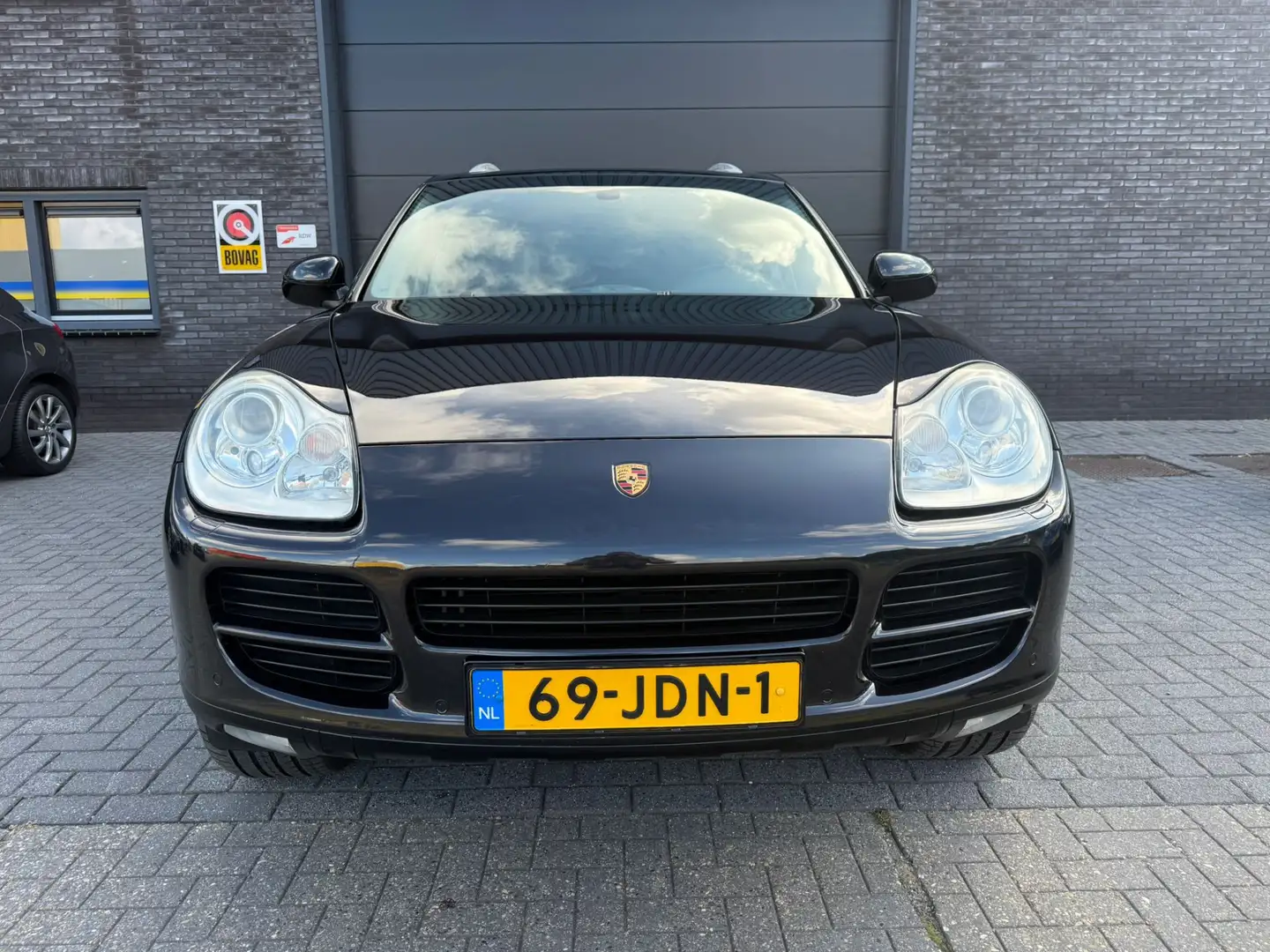 Porsche Cayenne 4.5 S | YOUNGTIMER | NIEUWE APK | LEDER | SCHUIFDA Zwart - 2