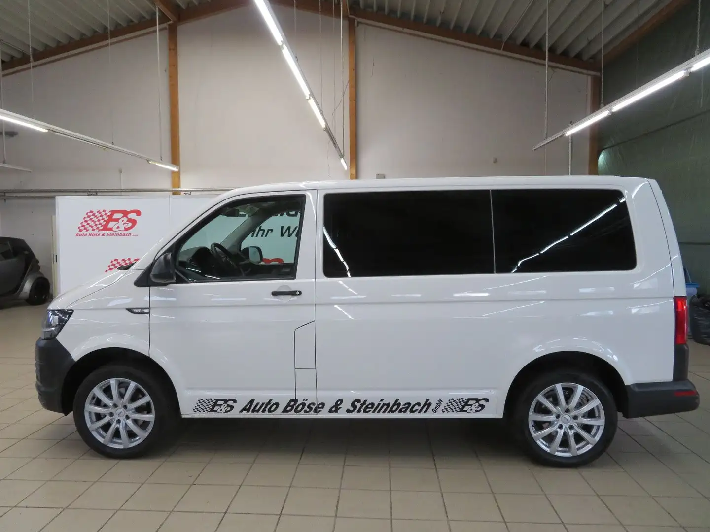 Volkswagen T6 Kombi T6 Transporter Kombi KR *8-SITZER*KLIMA*AHK* Blanc - 2