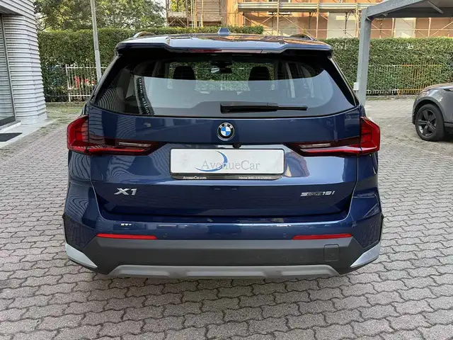 BMW X1 view 6