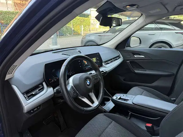 BMW X1 view 8