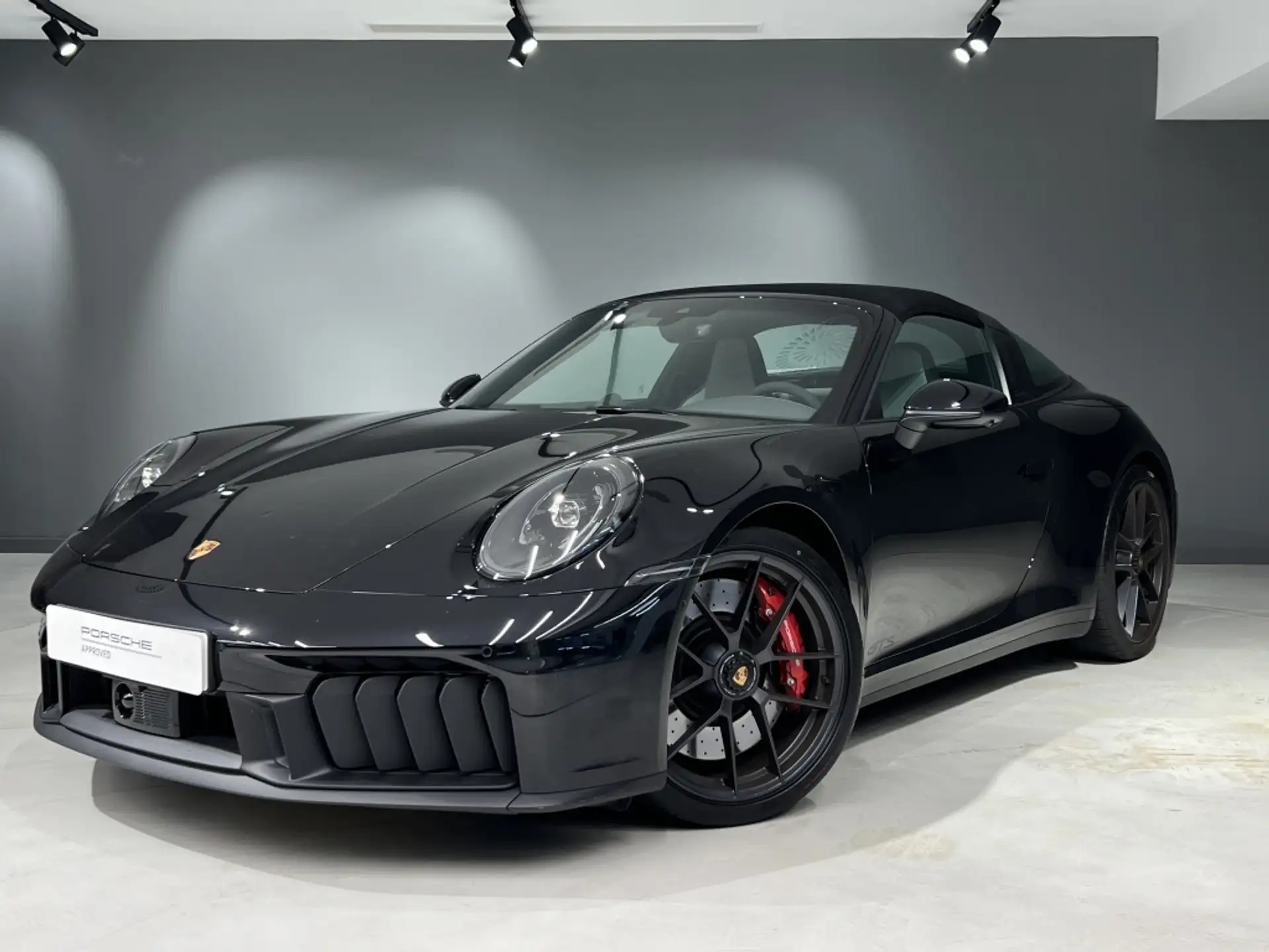 포르쉐 911 Targa 4 GTS 2025 검정 사진 1