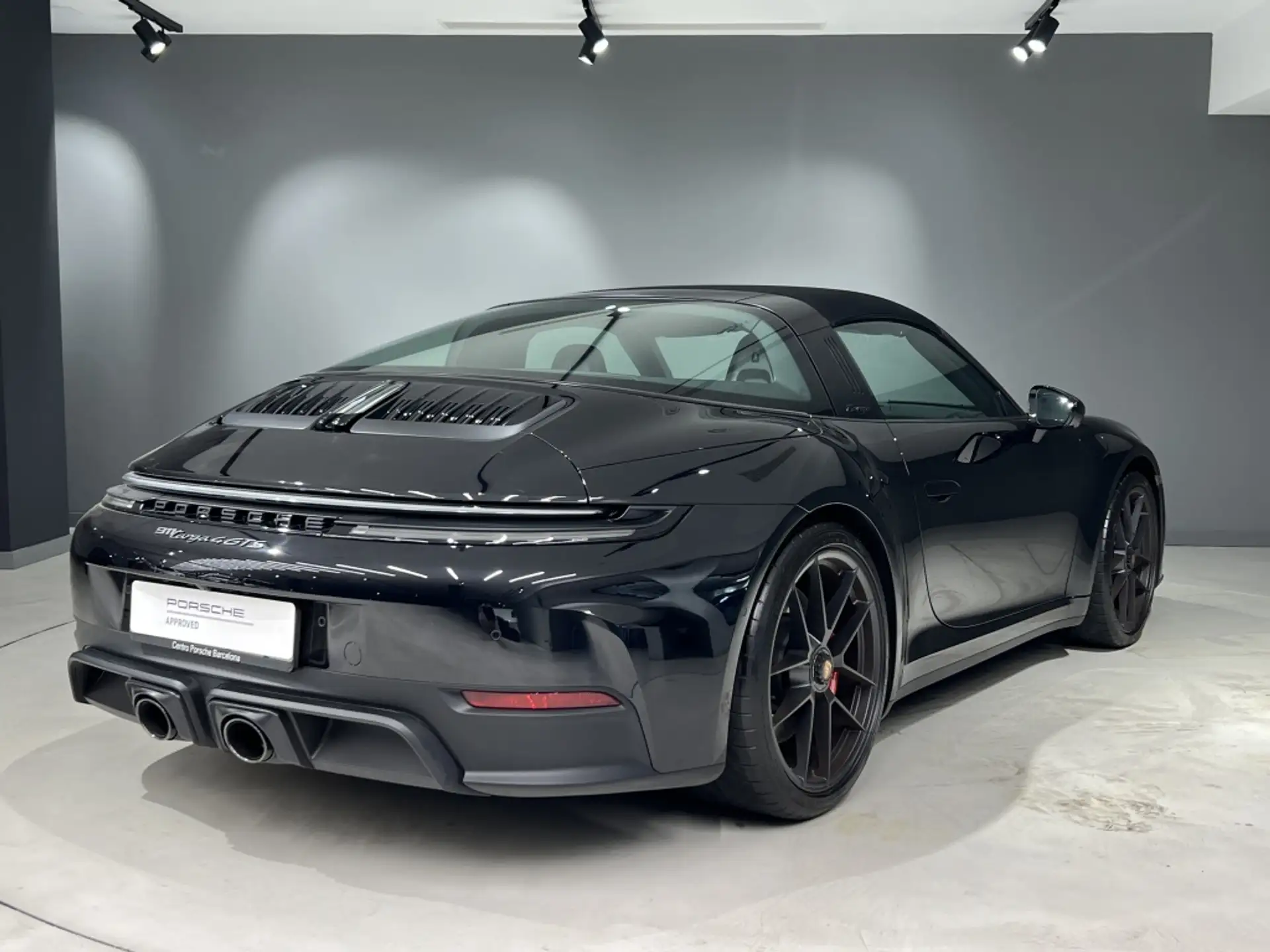 포르쉐 911 Targa 4 GTS 2025 검정 사진 5