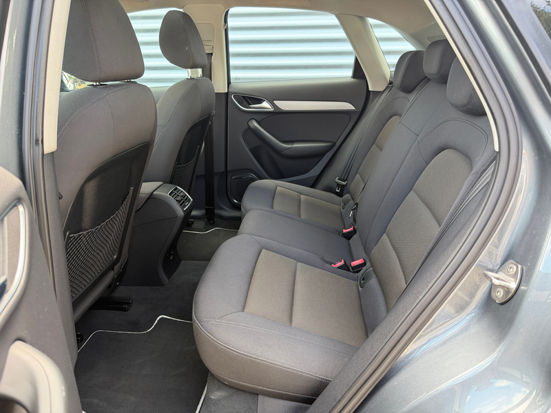 Audi Q3 2.0 TFSI quattro Pro Line S-Line [ Panodak,ecc,cru — photo 9