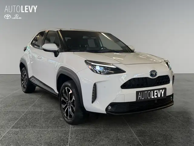 Toyota Yaris Cross view 8