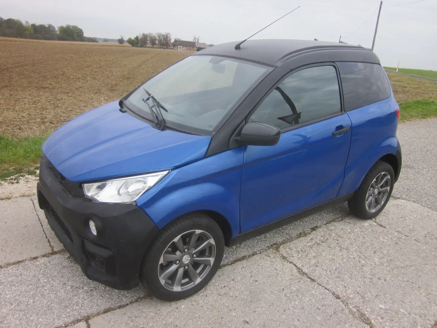 Aixam Crossline S9 Diesel Blau - 1