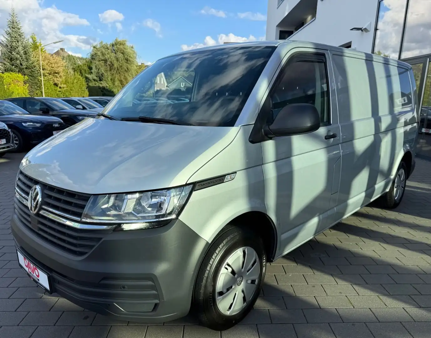 Volkswagen T6 Transporter T6.1 Transporter 2.0 TDI Kasten lang FWD Komfort Silber - 1