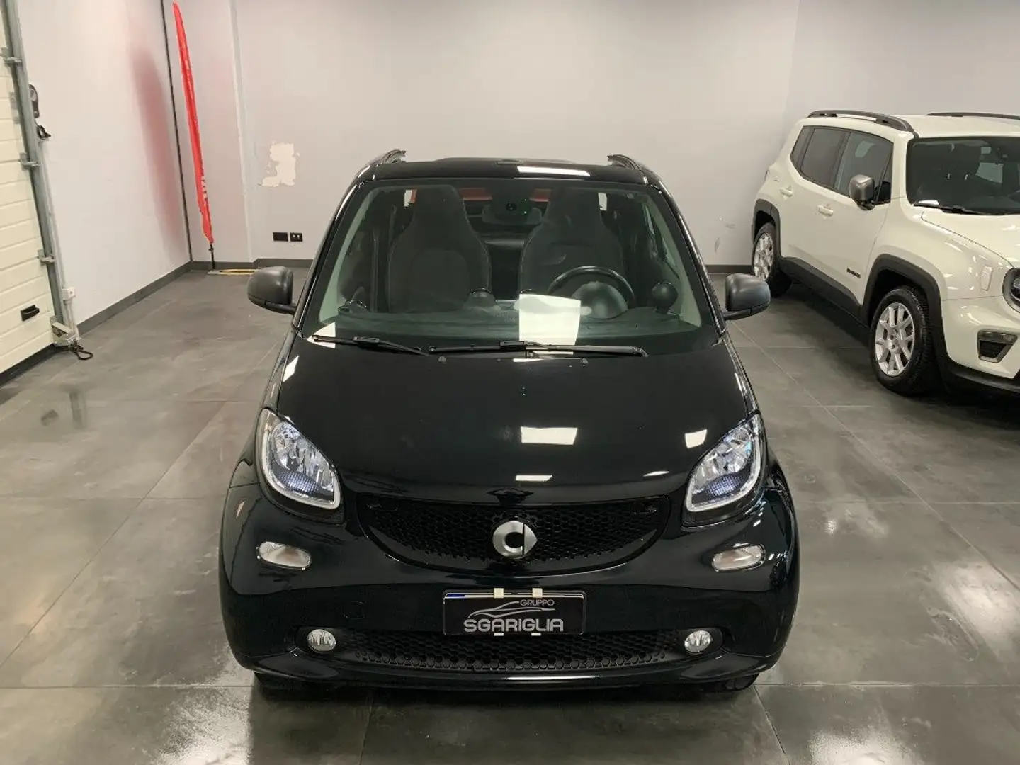 smart forTwo 70 Cabrio 1.0 twinamic Passion + Navigatore Zwart - 2