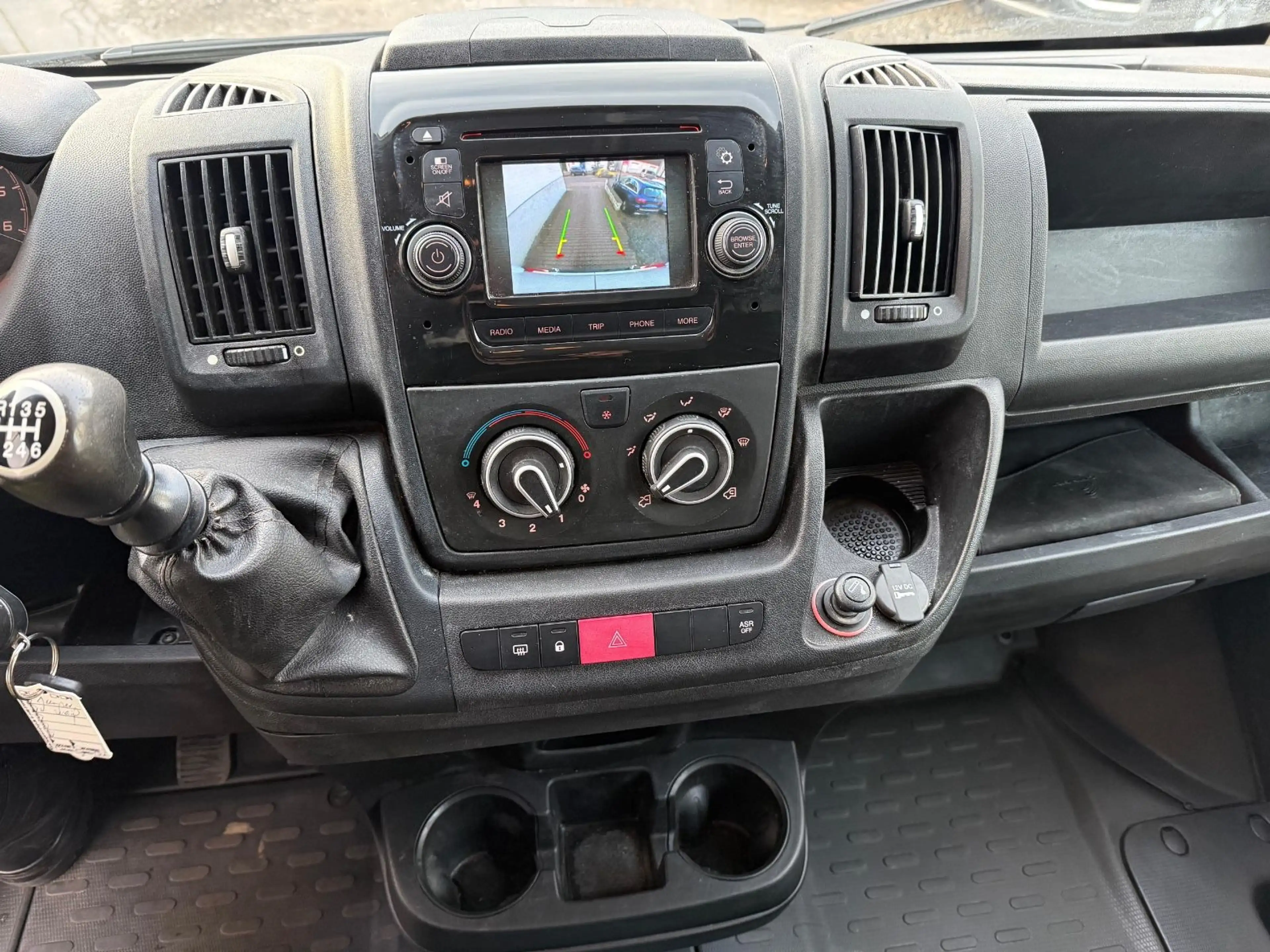 Citroen Jumper 30 L1H1 Business BlueHDi 110 Kamera*Klima — photo 13