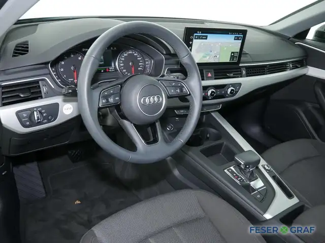 Audi A4 view 8