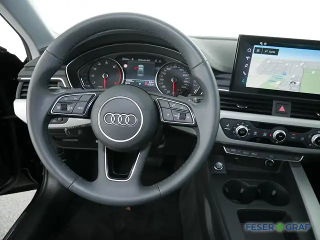 Audi A4 view 11