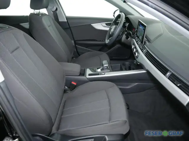 Audi A4 view 6