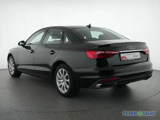 Audi A4 view 13