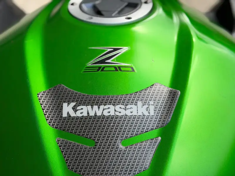 Kawasaki Z300 - foto 5