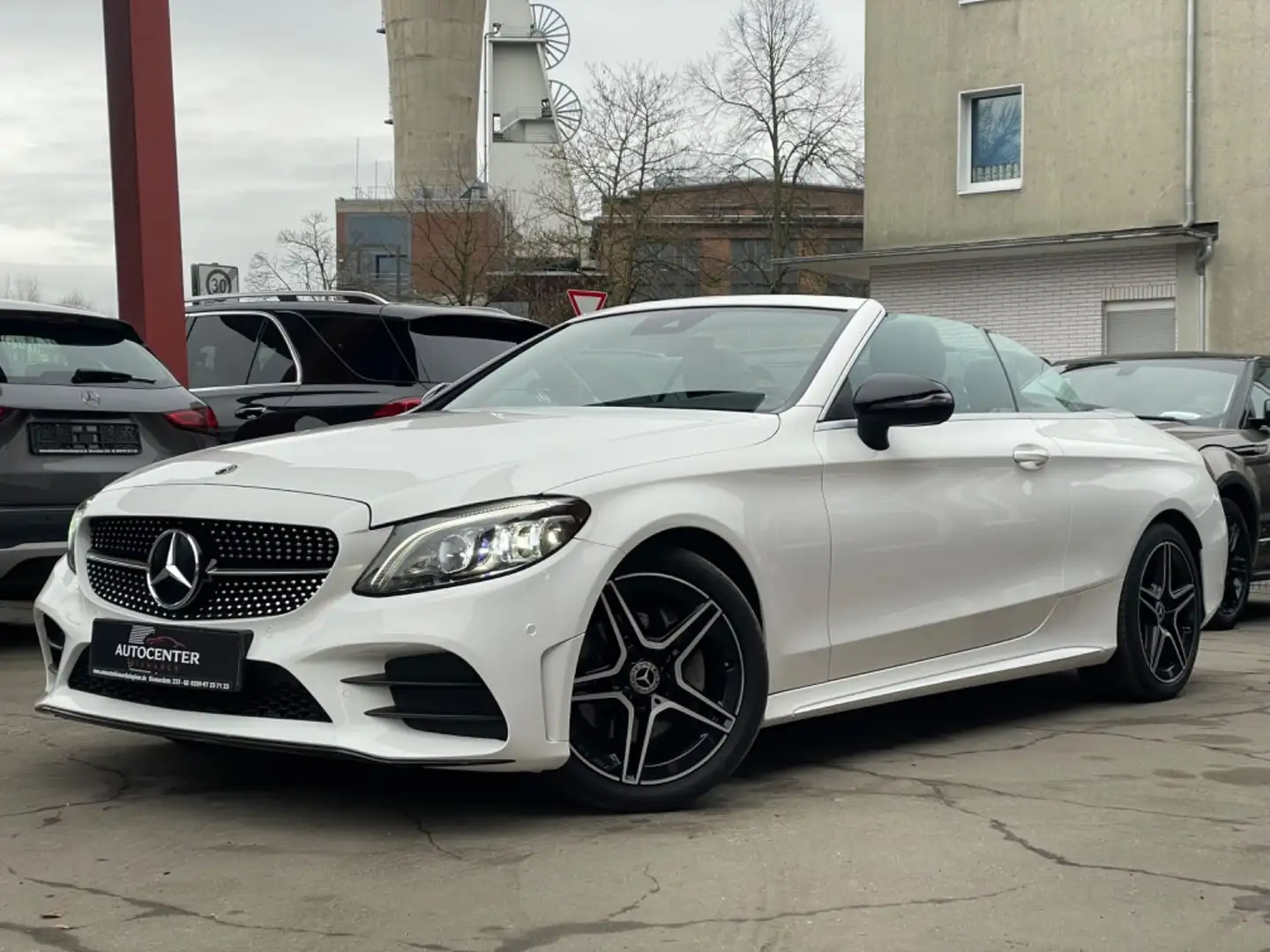 Mercedes-Benz C 200 Cabrio 9G-TRONIC*AMG-LINE*NIGHT-PAKET*LED* Weiß - 1