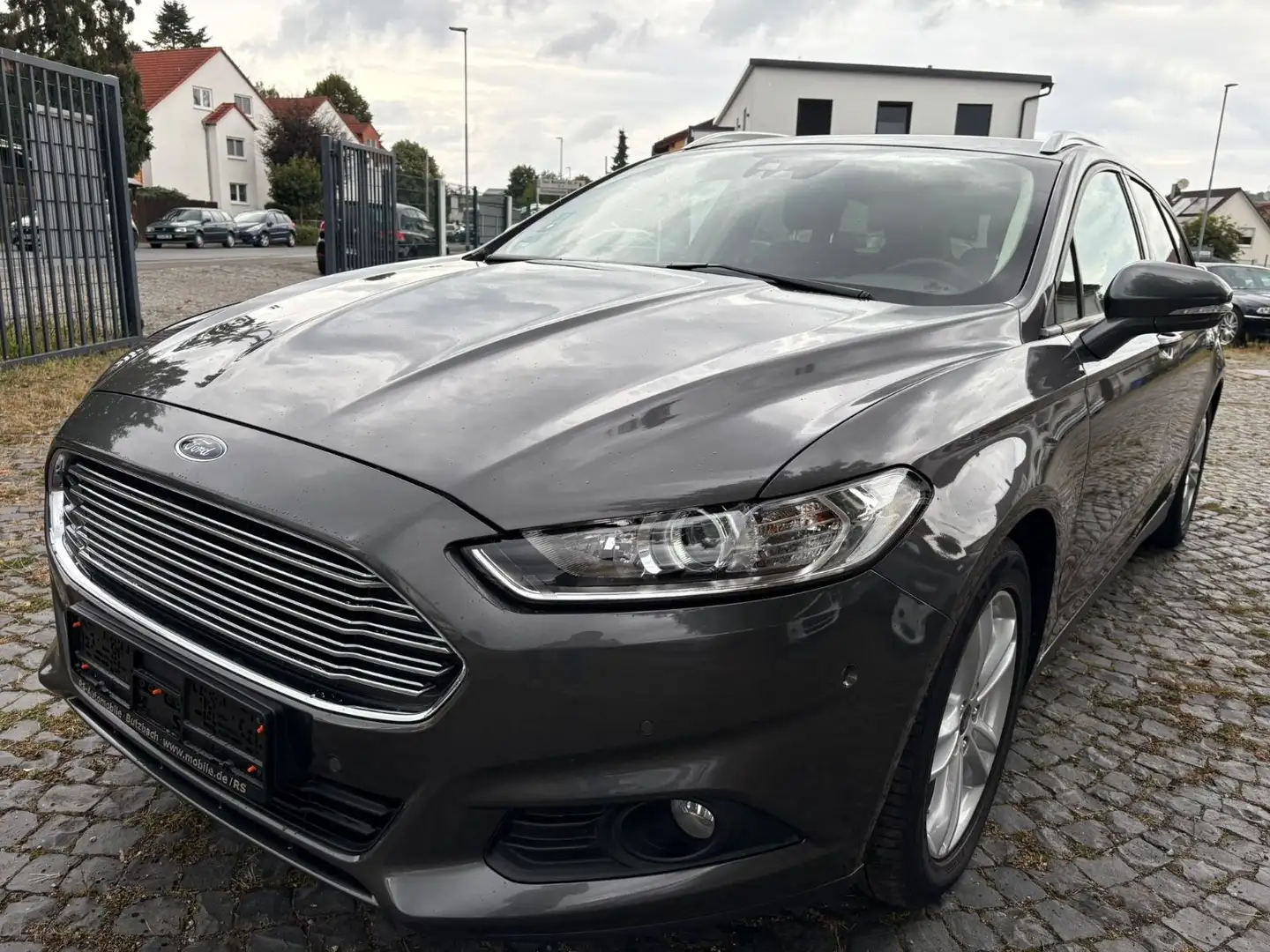 Ford Mondeo Turnier 1.5EB AUT LED KAM Business Ed. Grau - 2