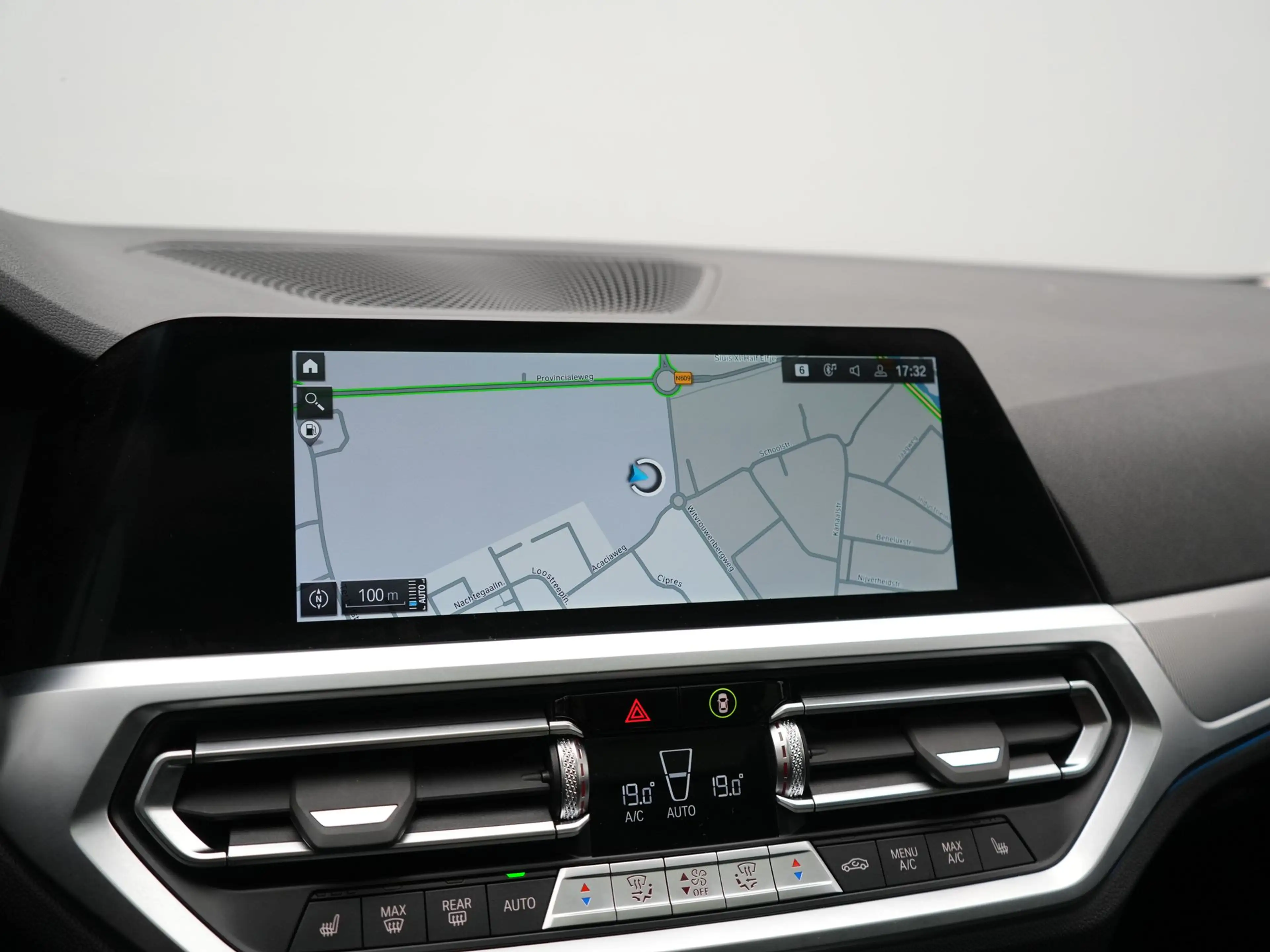 BMW 330 3-serie Touring 330e PHEV 293pk Dealer O.H. | Pano — photo 33