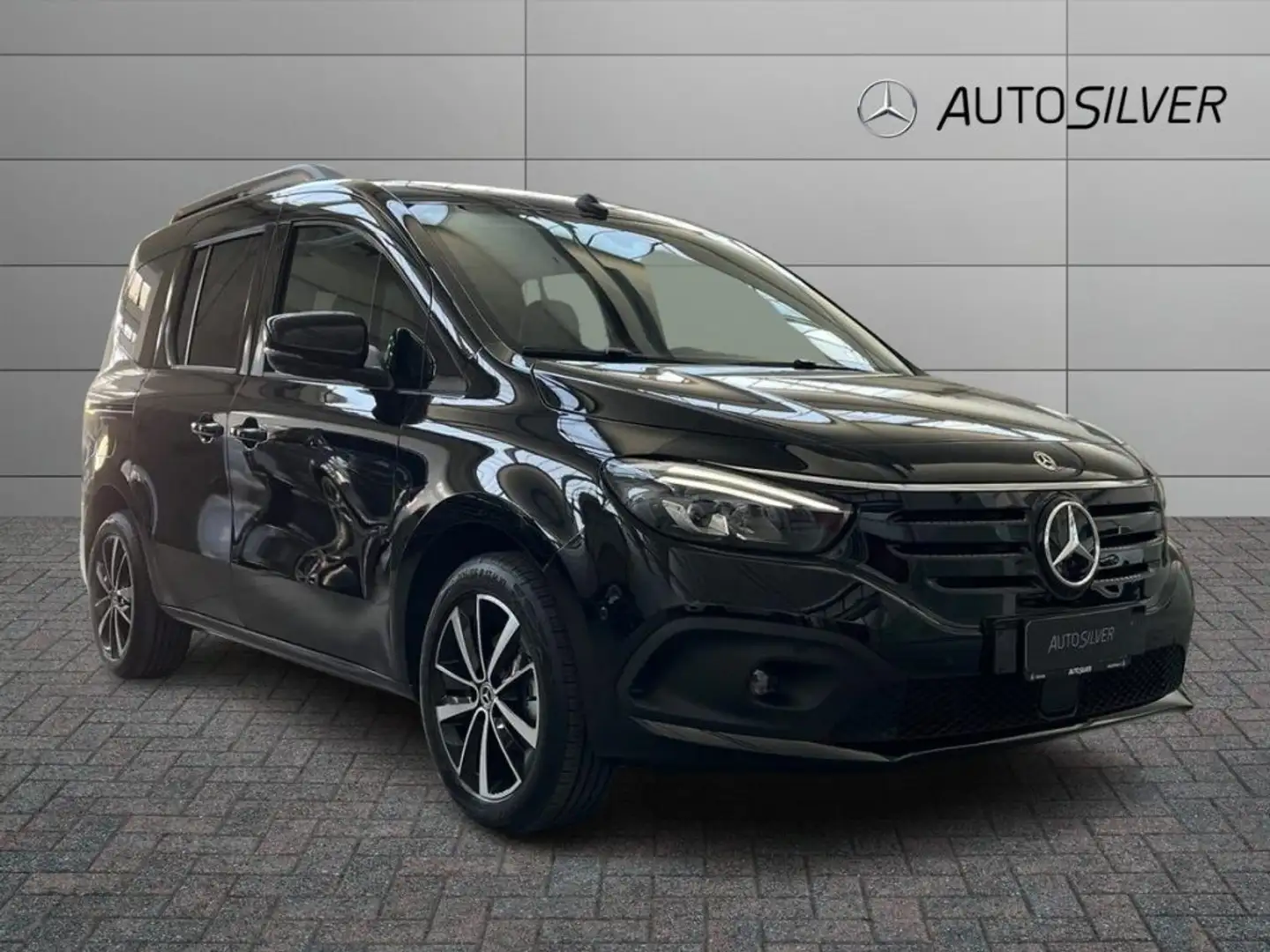 Mercedes-Benz EQT 200 Advantage Plus Nero - 1