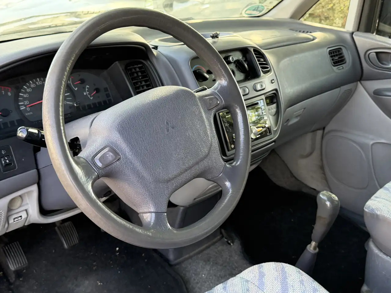 Mitsubishi Space Gear 2000 GLX, foto 7