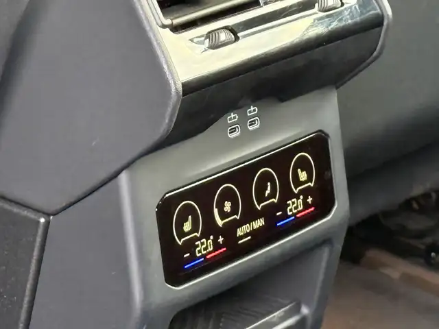 BMW i5 M60 Touring xDrive 81,2kWh Ansicht 18