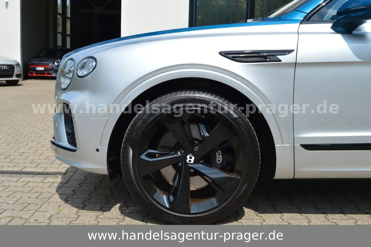 Bentley Bentayga 2023
