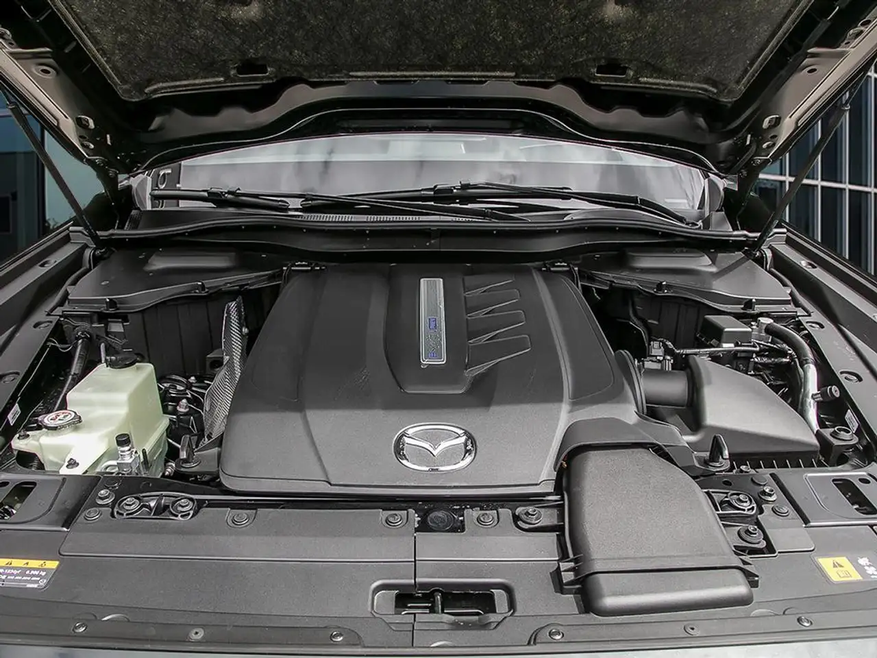 Mazda CX-90 PHEV снимка Mazda CX-90 PHEV