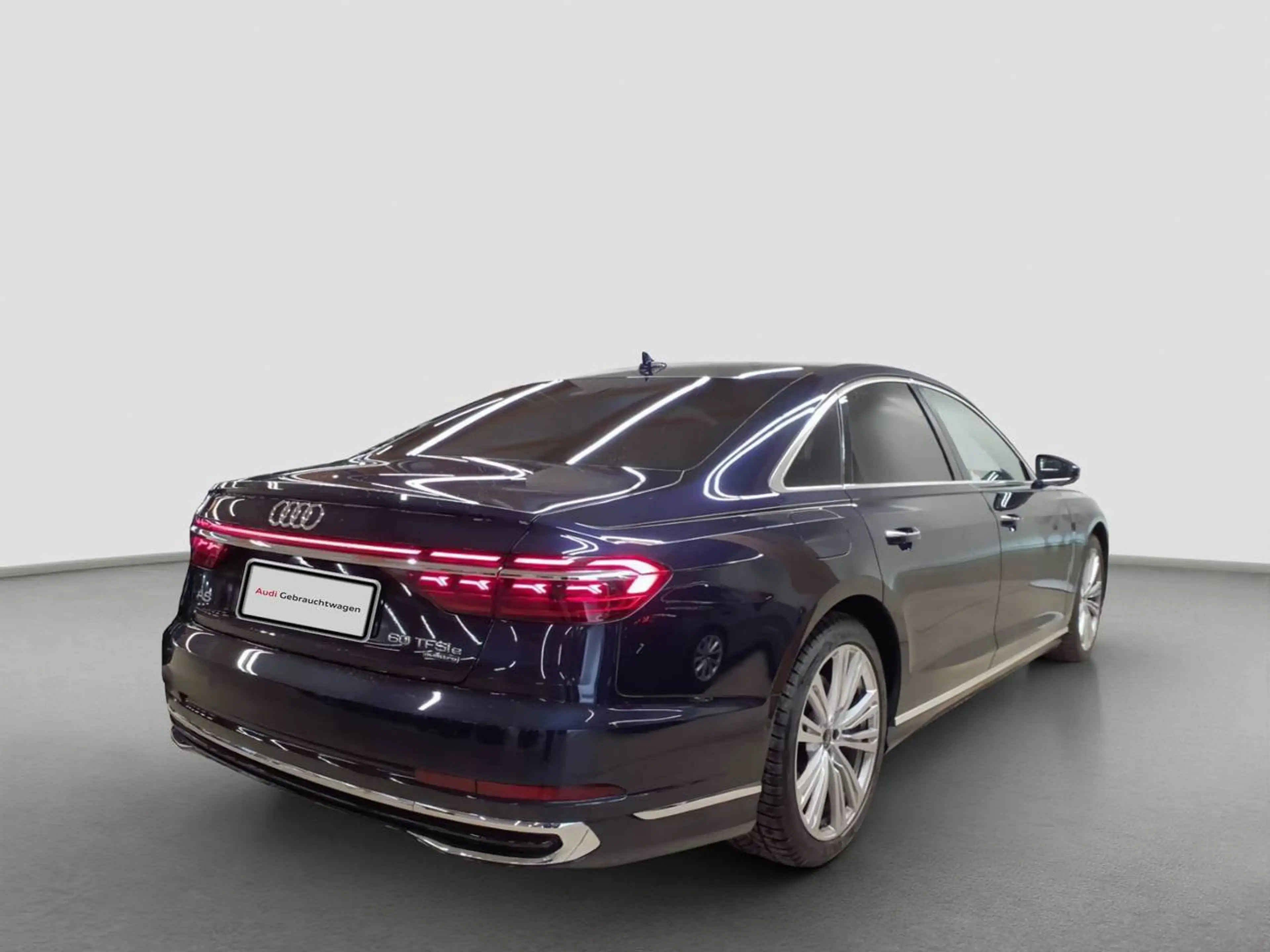 Audi A8 TFSI e 60 TFSI e quattro tiptronic +PANO+360° — photo 2