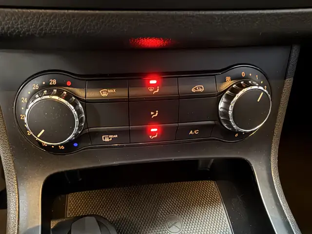 Mercedes-Benz B-Class view 14