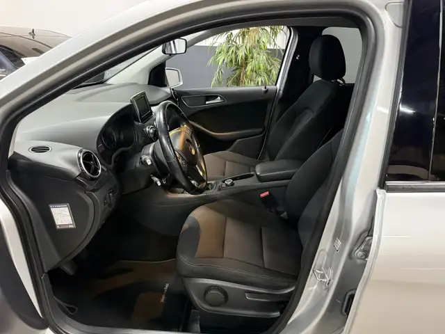 Mercedes-Benz B-Class view 7