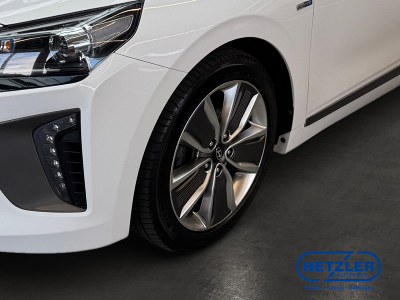 Hyundai IONIQ Premium Hybrid 1.6 GDI Navi Soundsystem Klimasitze — photo 6