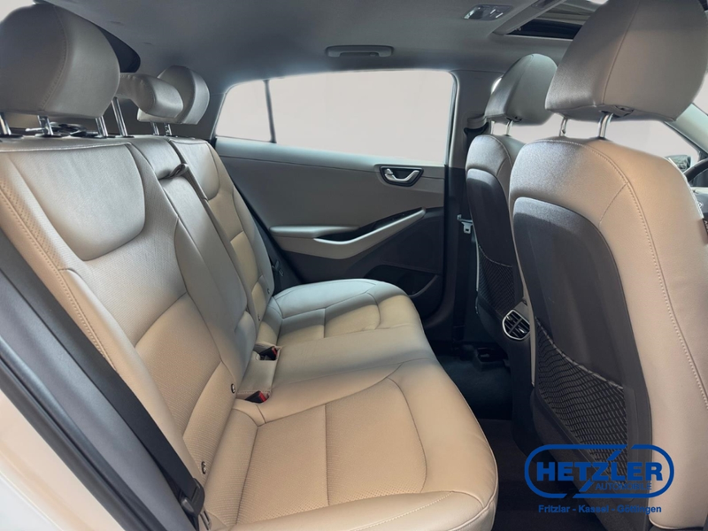 Hyundai IONIQ Premium Hybrid 1.6 GDI Navi Soundsystem Klimasitze — photo 13