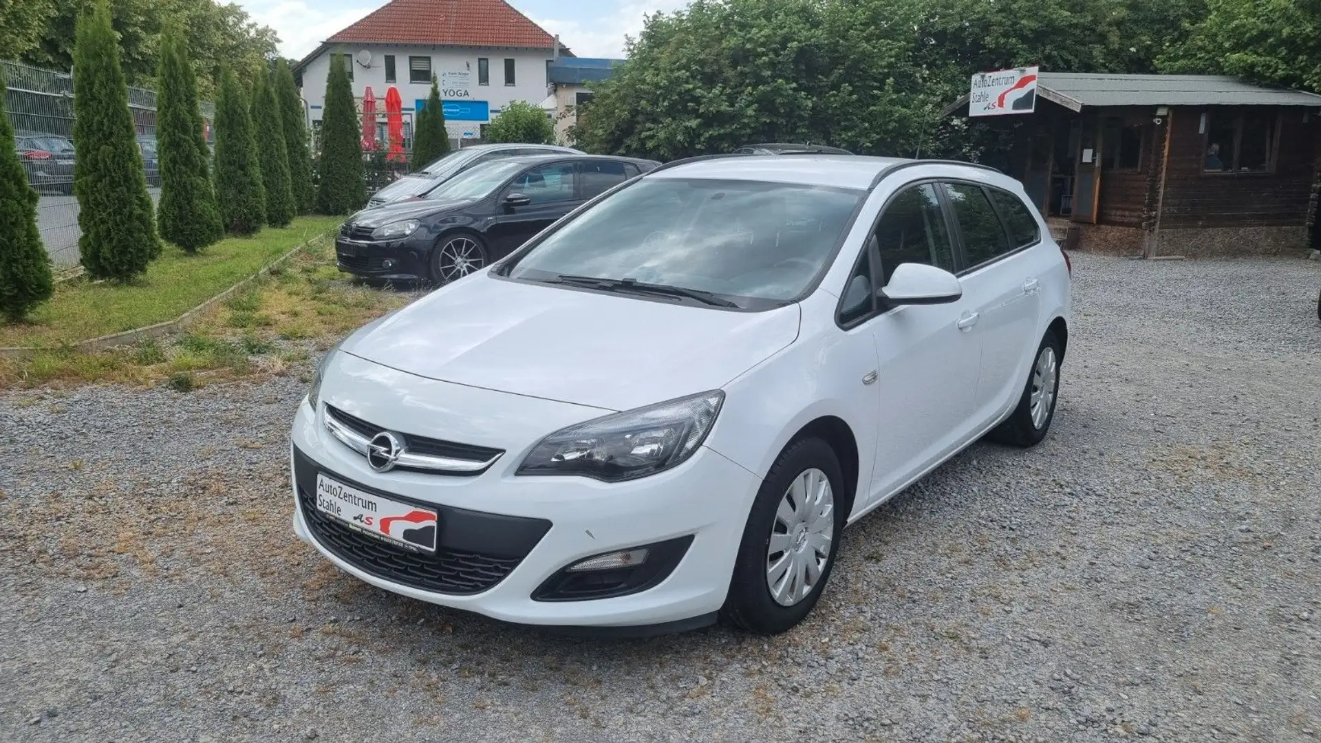 Opel Astra J Sports Tourer Selection Blanc - 1